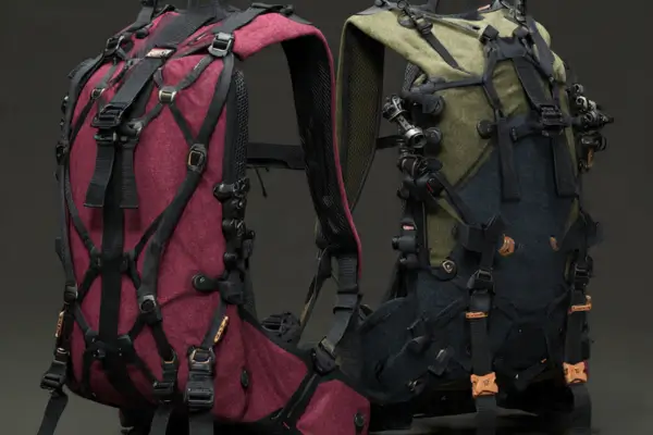 Como mochilas com exoesqueletos internos reduzem o esforco fisico em longas caminhadas